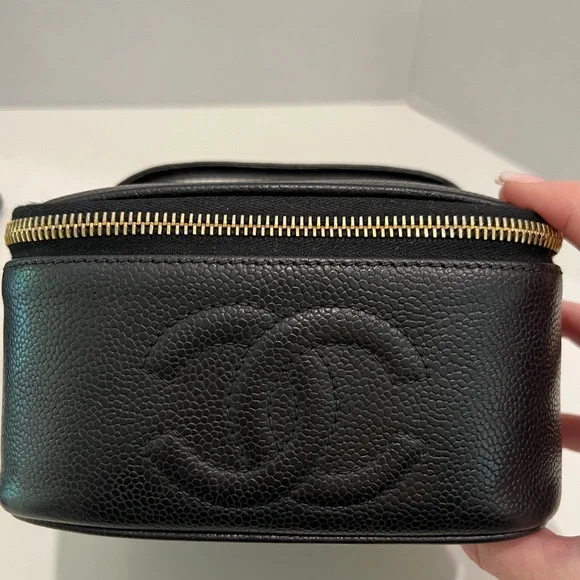 ‼️SOLD‼️ Chanel Vintage CC Timeless Caviar Vanity Cosmetic Makeup Case Black - Picture 10 of 16